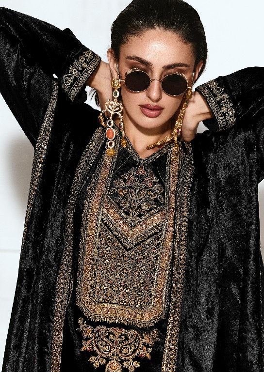 AIQA RUBAAB WHOLESALE VISCOSE VELVET WINTER WEAR ELEGANT UNSTITCH SALWAR SUITS ONLINE