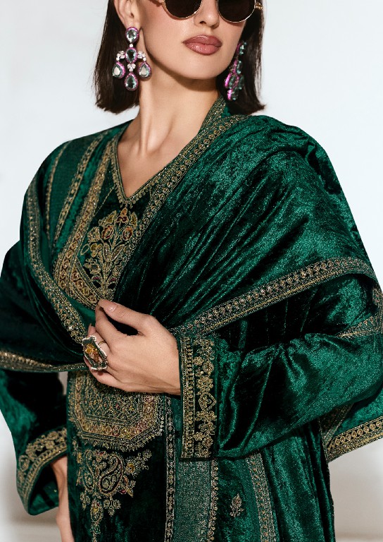 AIQA RUBAAB WHOLESALE VISCOSE VELVET WINTER WEAR ELEGANT UNSTITCH SALWAR SUITS ONLINE