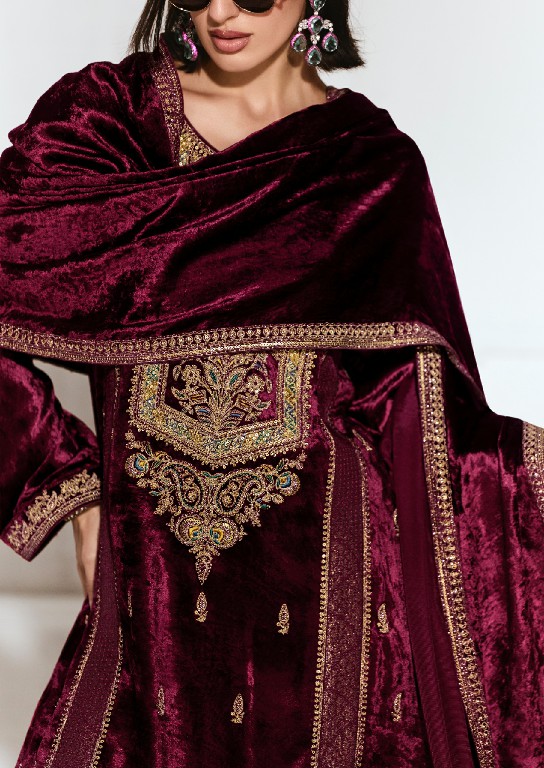 AIQA RUBAAB WHOLESALE VISCOSE VELVET WINTER WEAR ELEGANT UNSTITCH SALWAR SUITS ONLINE