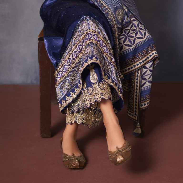 KIMORA SOHNI LAJJO WHOLESALE PURE GAJJI SILK FESTIVE LOOK UNSTITCH SALWAR SUITS EXPORTER