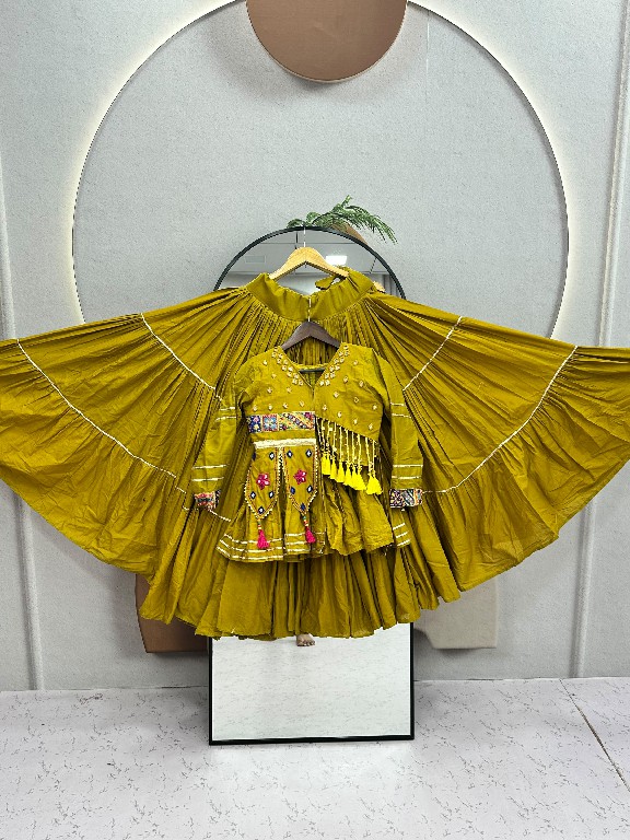 SHREE RAM CREATION D.NO 197 COLOR WHOLESALE READYMADE PURE COTTON NAVRATRI SPECIAL HAND WORK LEHENGA CHOLI FOR EXPORT