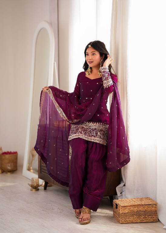 TEXTILEDEAL D.NO DIF-310 WHOLESALE READYMADE HEAVY FENDY SILK ELEGANT FARSHI SALWAR STYLE 3 PCS SUITS EXPORTER