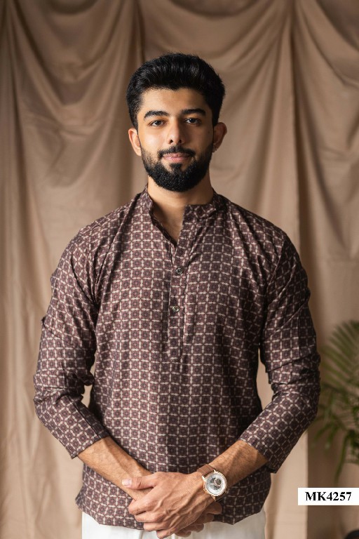 MAHOTSAV MENS SHORT KURTA WHOLESALE READYMADE FESTIVE WEAR SHORT KURTA FOR MENS ONLINE