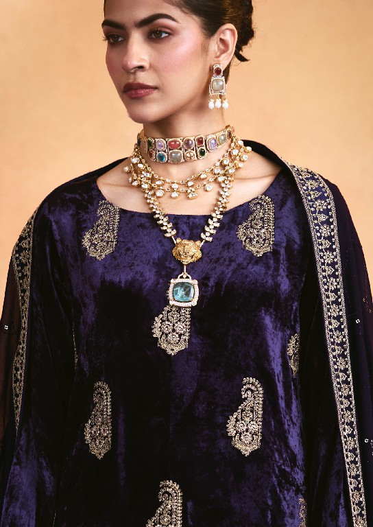 AIQA ZARNISH WHOLESALE VISCOSE VELVET WINTER FANCY DESIGN UNSTITCH SALWAR SUITS FOR EXPORT