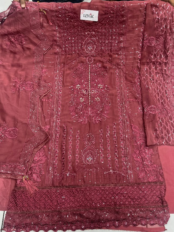 IZNIK FAB D.NO 526 WHOLESALE HEAVY CHIFFON PAKISTANI HIT DESIGN UNSTITCH SALWAR SUITS FOR EXPORT