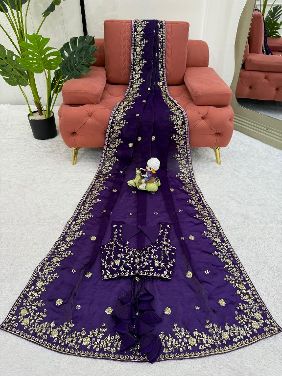 SP SERIES D.NO SP-89 WHOLESALE HEAVY FENDY SILK DESIGNER WEAR SAREES FOR WOMEN EXPORTER