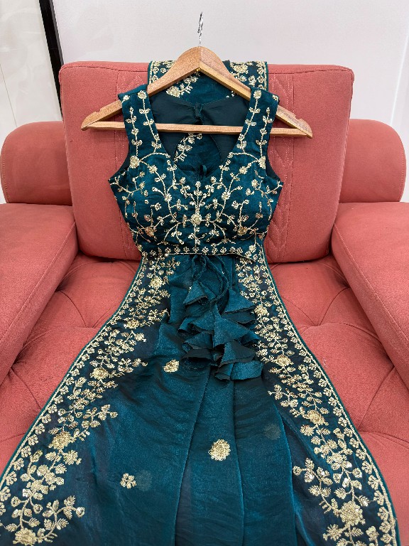 SP SERIES D.NO SP-89 WHOLESALE HEAVY FENDY SILK DESIGNER WEAR SAREES FOR WOMEN EXPORTER