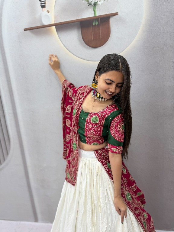 PRISHA CREATION D.NO PC-610 WHOLESALE READYMADE NAVRATRI UNIQUE STYLE LEHENGA CHOLI FOR EXPORT