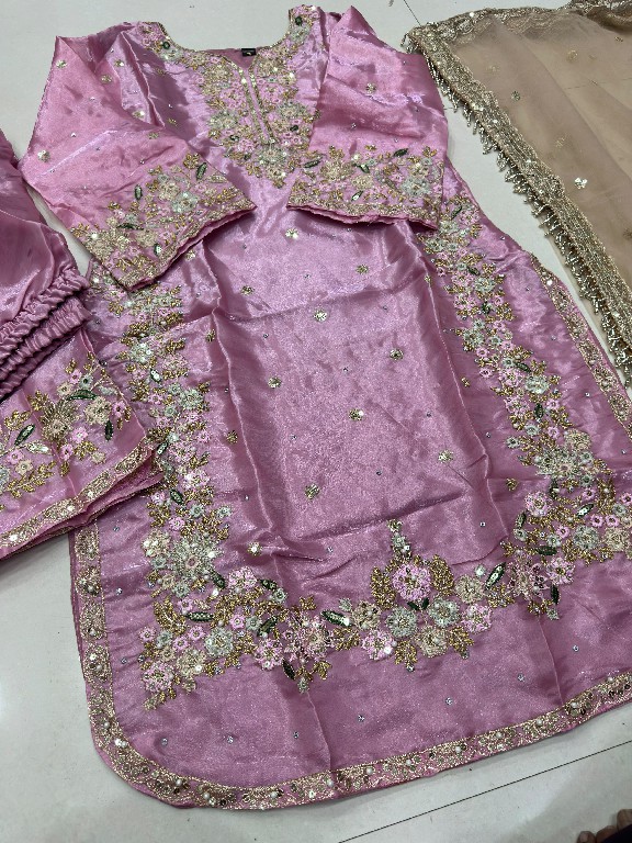 DVD D.NO 5115 WHOLESALE READYMADE JIMMY CHOO EMBROIDERY WORK PAKISTANI 3 PCS SUITS EXPORTER