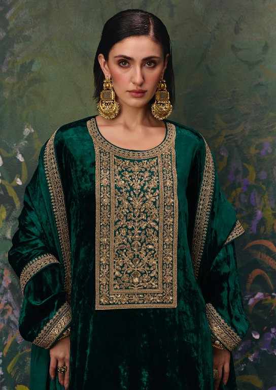 AIQA DIVINE ELEGANCE WHOLESALE VISCOSE VELVET WINTER SPECIAL UNSTITCH SALWAR SUITS SUPPLIER