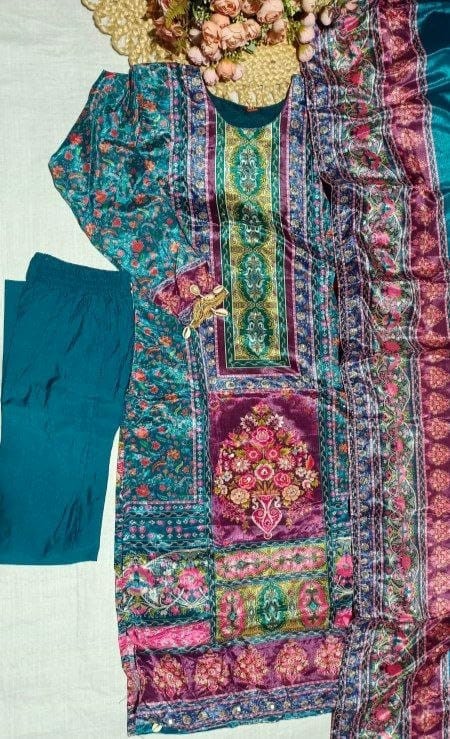VF D.NO 70 WHOLESALE READYMADE JAPAN SATIN DIGITAL PRINT 3 PCS SUITS FOR EXPORT