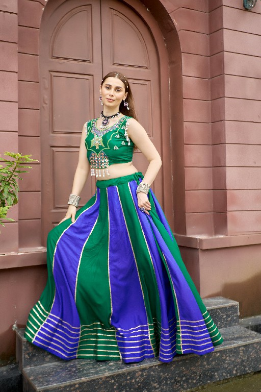TEXTILEDEAL D.NO KD-8 WHOLESALE READYMADE PURE COTTON NAVRATRI TRENDING LEHENGA CHHOLI FOR EXPORT