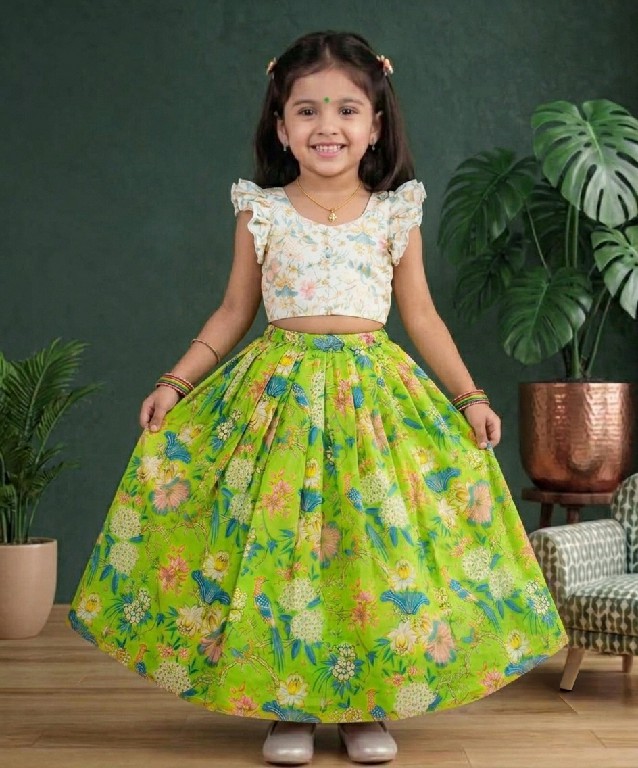 TEXTILEDEAL D.NO HK-297 WHOLESALE READYMADE PURE SILK BEAUTIFUL LEHENGA CHOLI FOR KIDS EXPORTER