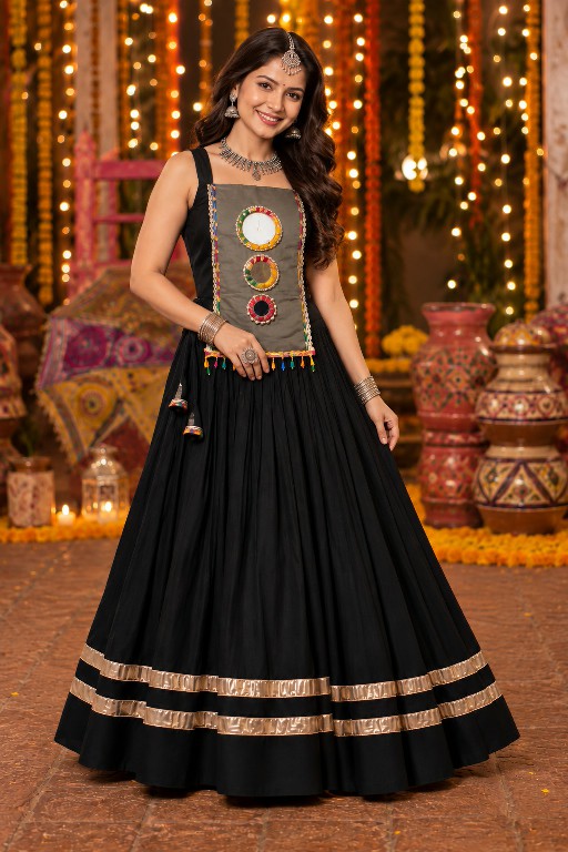 PAYAL CREATION SIYA-22MOM WHOLESALE READYMADE ROMAN SILK MIRROR WORK NAVRATRI LEHENGA CHOLI FOR WOMEN ONLINE