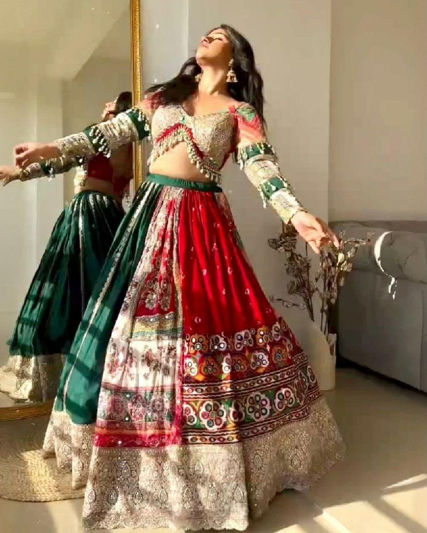 TEXTILEDEAL QRC NAVRATRI SPECIAL WHOLESALE NATURAL CREP TRADITIONAL CHANIYA CHOLI FOR EXPORT