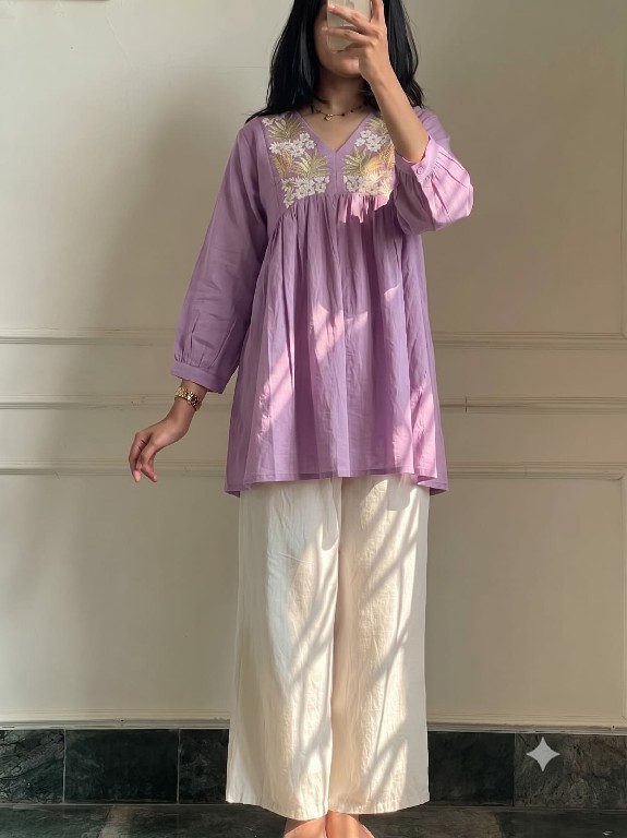 MARUTI FASHION PRESENT READYMADE RAYON BIG SIZE TRENDY STYLISH KURTI WITH PLAZZO FOR WOMEN EXPORTER