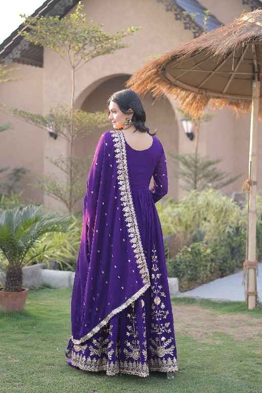 TEXTILEDEAL D.NO LW-9331 WHOLESALE READYMADE FAUX BLOOMING GEORGETTE DESIGNER GOWN WITH DUPATTA ONLINE