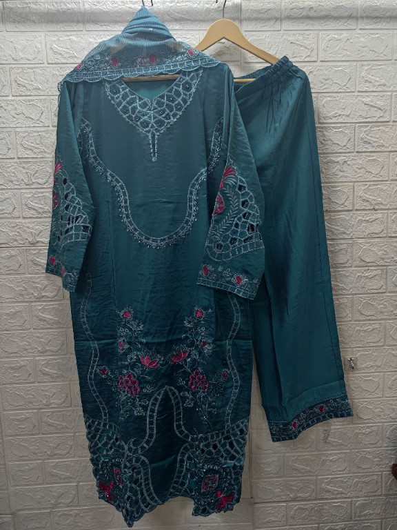 TEXTILEDEAL D.NO M-376 WHOLESALE READYMADE SHISHA SILK BEAUTIFUL 3 PCS COMBO SET SUITS SUPPLIER